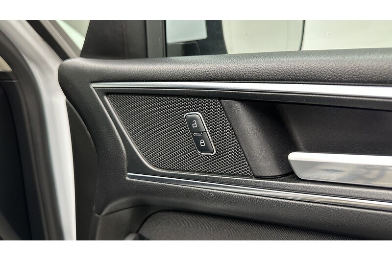 Used Ford S-Max 2018 for sale - 77850927: Photo 31