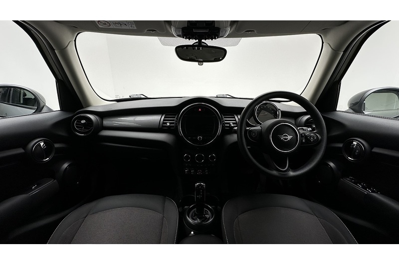 Used MINI Hatch 2019 for sale - 76798878: Photo 2