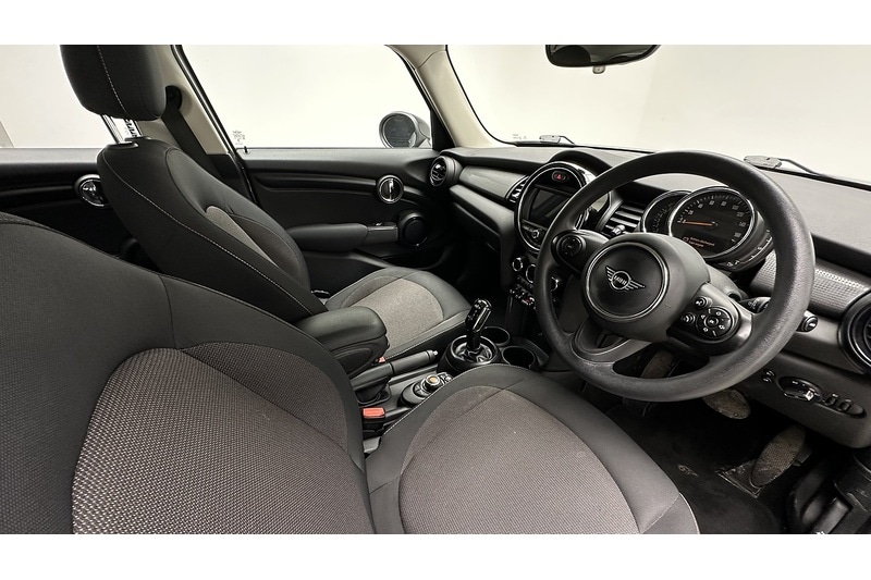 Used MINI Hatch 2019 for sale - 76798878: Photo 27