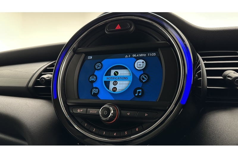 Used MINI Hatch 2019 for sale - 76798878: Photo 41