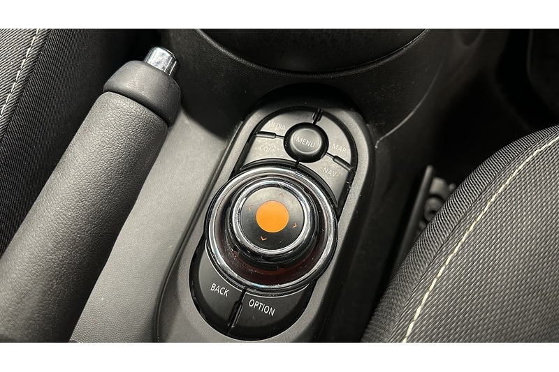 Used MINI Hatch 2019 for sale - 76798878: Photo 49