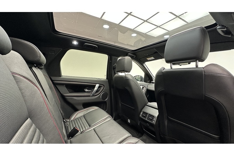 Used Land Rover Discovery Sport 2021 for sale - 76986534: Photo 31