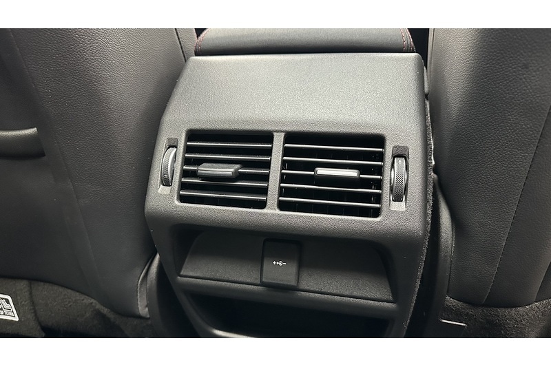 Used Land Rover Discovery Sport 2021 for sale - 76986534: Photo 32