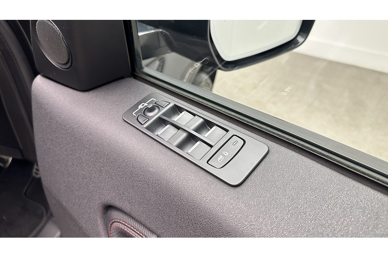 Used Land Rover Discovery Sport 2021 for sale - 76986534: Photo 38