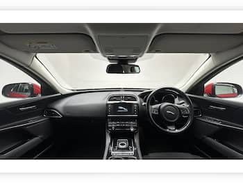 Used Jaguar XE 2016 for sale - 79599488: Photo