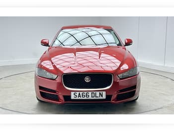 Used Jaguar XE 2016 for sale - 79599488: Photo