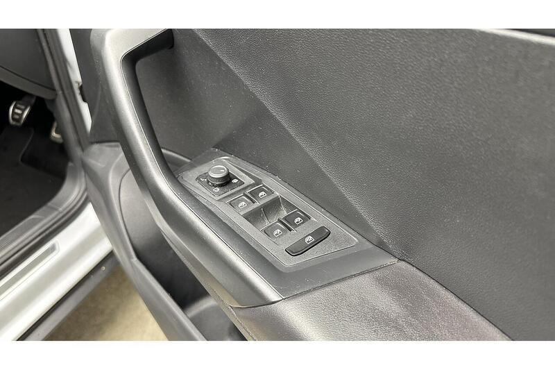 Used Volkswagen T-Roc 2018 for sale - 77062112: Photo 31