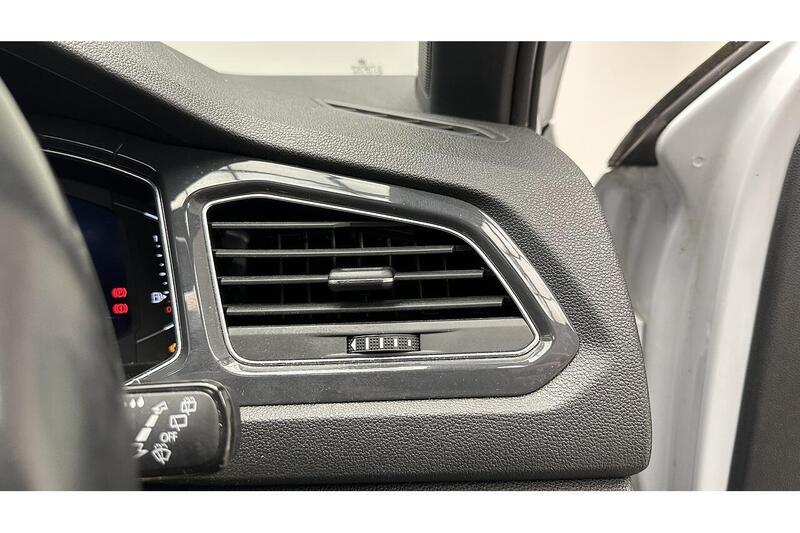 Used Volkswagen T-Roc 2018 for sale - 77062112: Photo 33