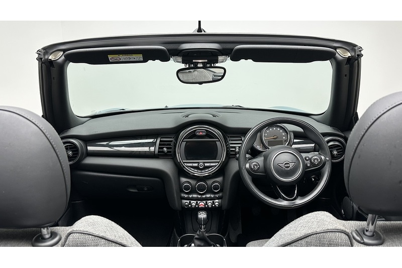 Used MINI Convertible 2018 for sale - 77984869: Photo 2