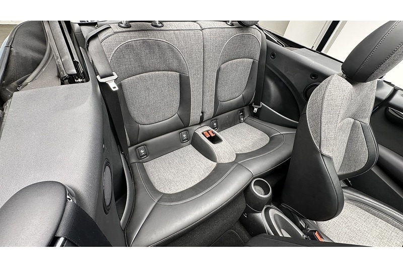 Used MINI Convertible 2018 for sale - 77984869: Photo 20