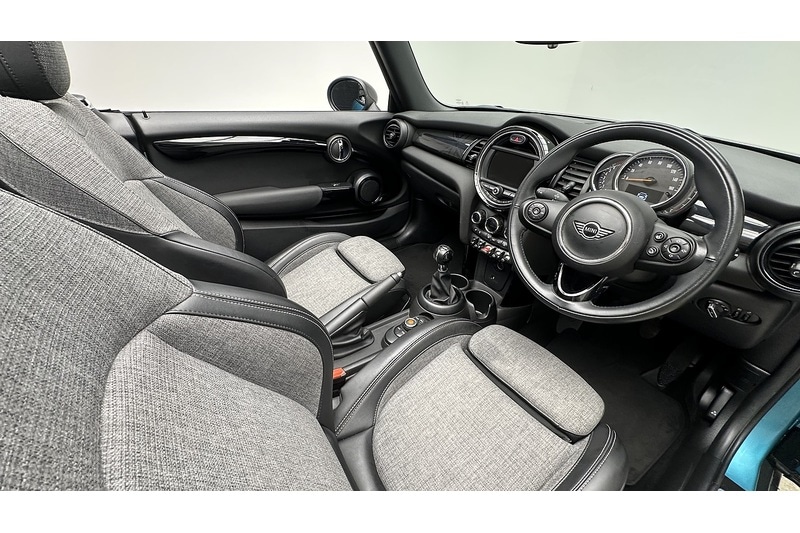 Used MINI Convertible 2018 for sale - 77984869: Photo 23