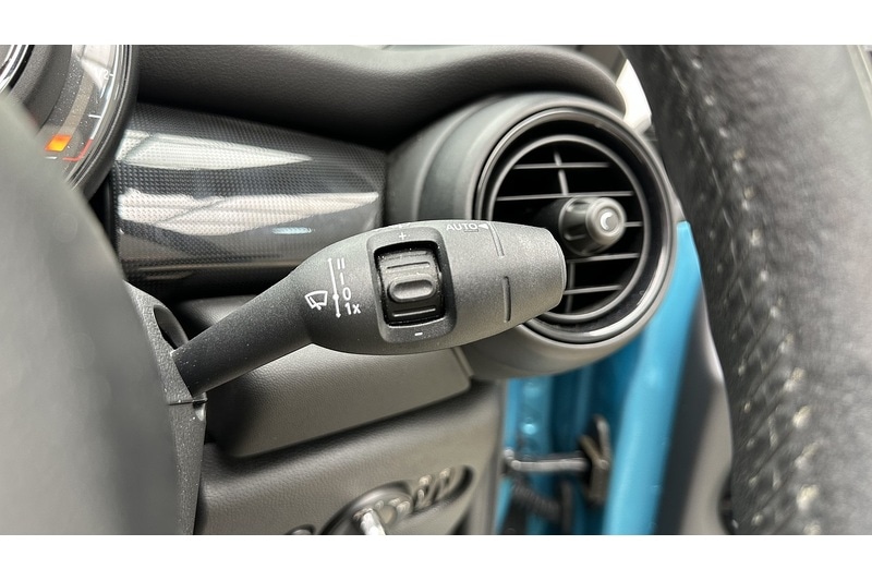 Used MINI Convertible 2018 for sale - 77984869: Photo 31