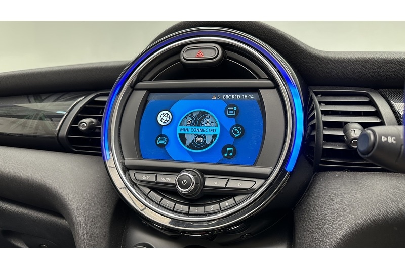 Used MINI Convertible 2018 for sale - 77984869: Photo 34