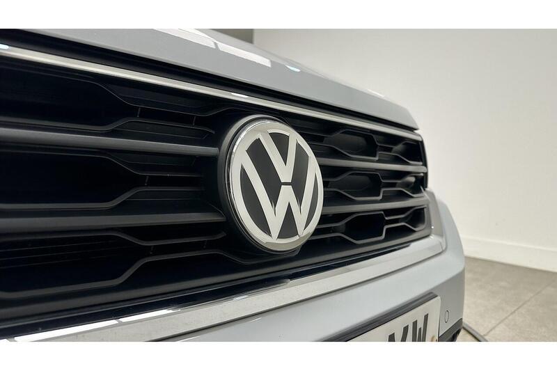 Used Volkswagen T-Roc 2018 for sale - 76784523: Photo 18
