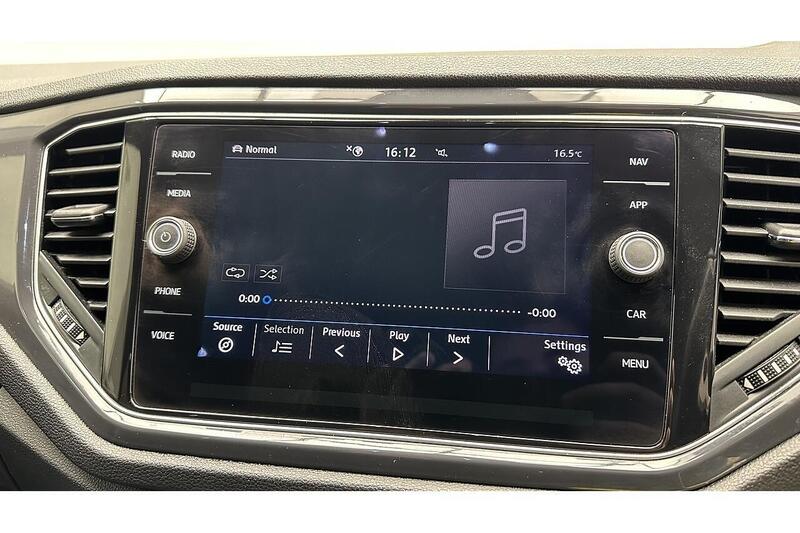 Used Volkswagen T-Roc 2018 for sale - 76784523: Photo 43