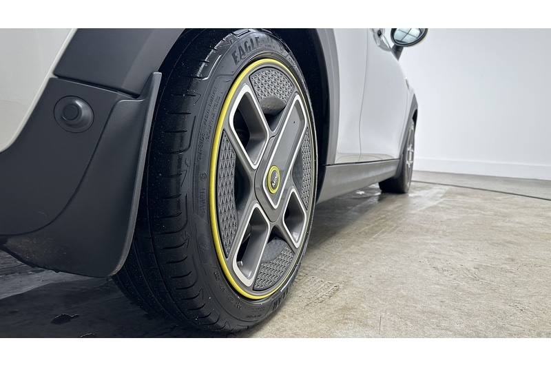 Used MINI Electric Hatch 2020 for sale - 76896580: Photo 13