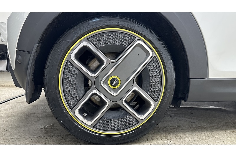 Used MINI Electric Hatch 2020 for sale - 76896580: Photo 14