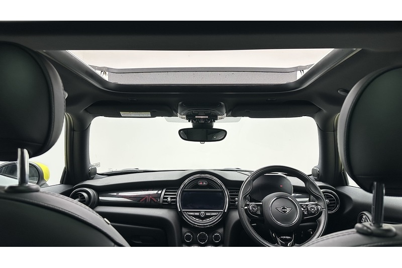 Used MINI Electric Hatch 2020 for sale - 76896580: Photo 2