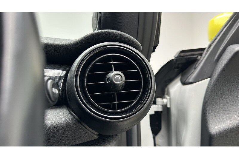 Used MINI Electric Hatch 2020 for sale - 76896580: Photo 32