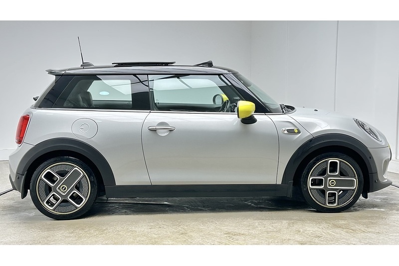 Used MINI Electric Hatch 2020 for sale - 76896580: Photo 5