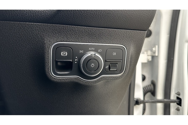 Used Mercedes-Benz GLB 2021 for sale - 76784417: Photo 42