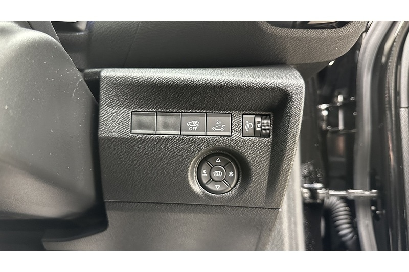 Used Citroen C4 X 2024 for sale - 77917318: Photo 33