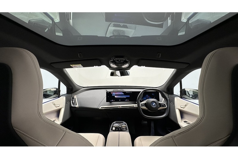 Used BMW iX 2022 for sale - 76910734: Photo 2