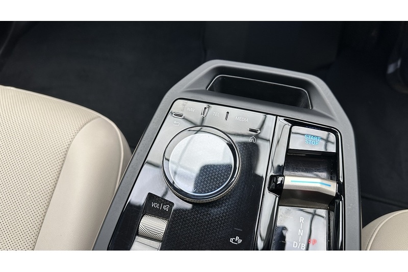 Used BMW iX 2022 for sale - 76910734: Photo 54