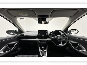 Used Toyota Yaris 2023 for sale - 79392495: Photo