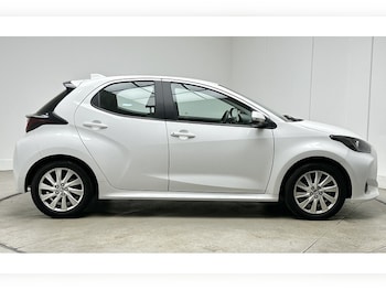 Used Toyota Yaris 2023 for sale - 79392495: Photo