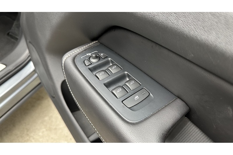 Used Volvo XC60 2019 for sale - 78159826: Photo 30