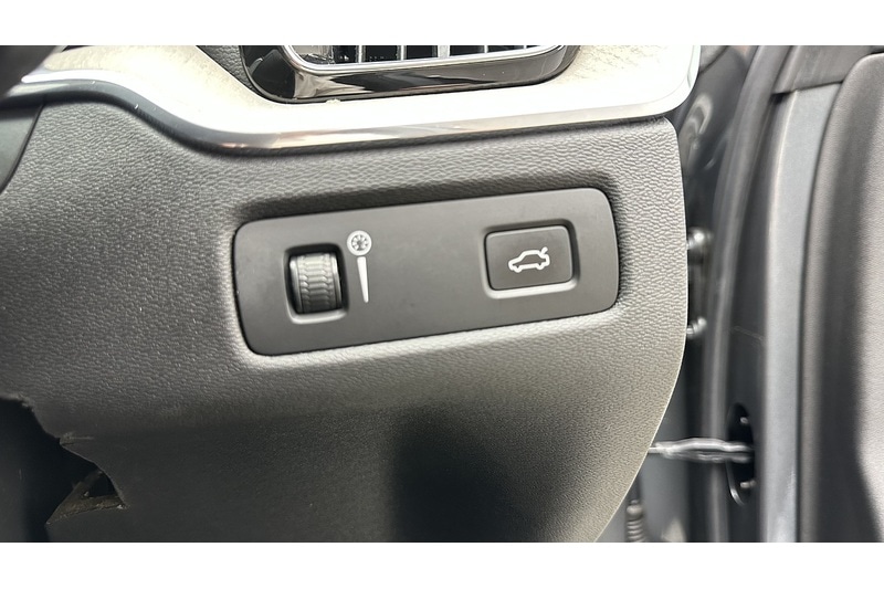 Used Volvo XC60 2019 for sale - 78159826: Photo 33