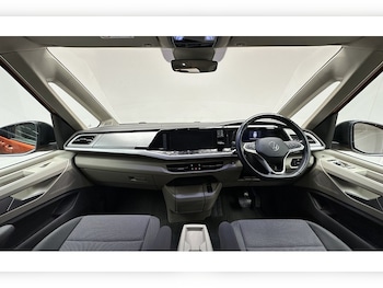 Used Volkswagen Multivan 2022 for sale - 76784298: Photo
