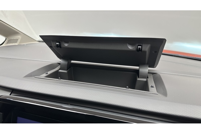 Used Volkswagen Multivan 2022 for sale - 76784298: Photo 47