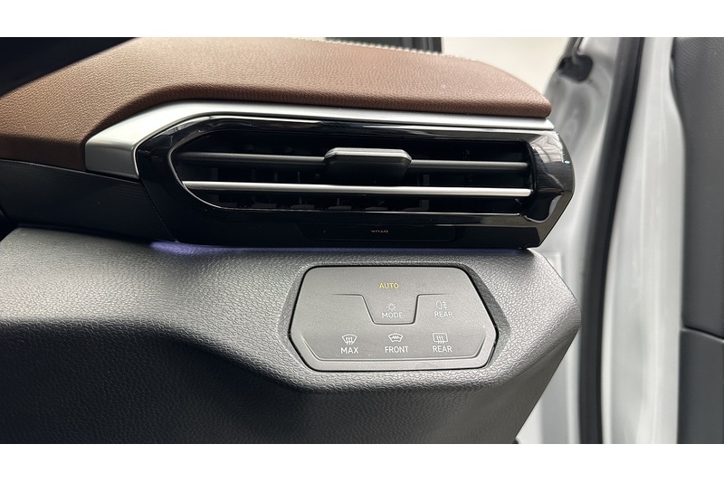 Used Volkswagen ID.4 2021 for sale - 77342288: Photo 32