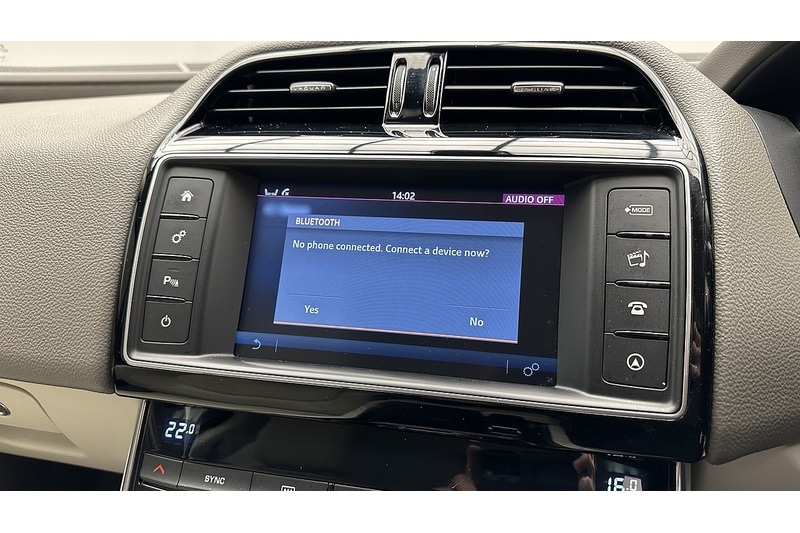 Used Jaguar XE 2015 for sale - 77153971: Photo 37