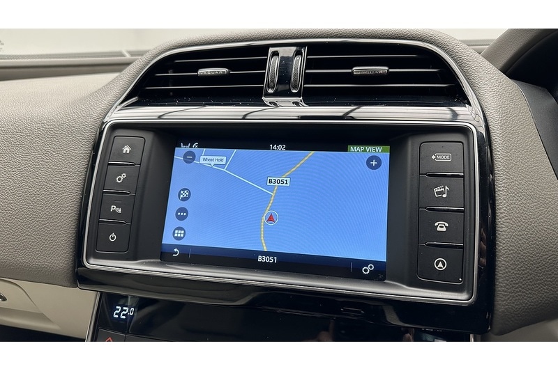 Used Jaguar XE 2015 for sale - 77153971: Photo 38