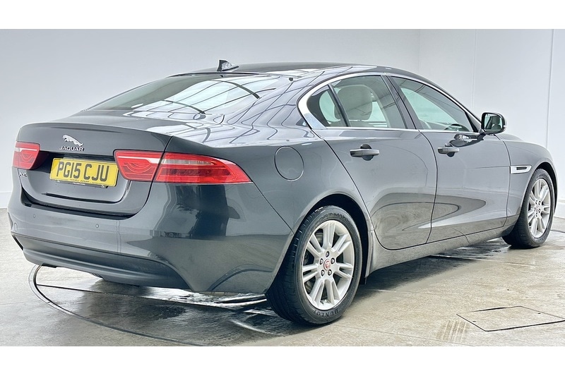 Used Jaguar XE 2015 for sale - 77153971: Photo 9