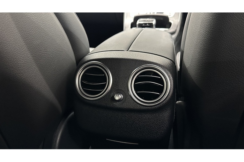 Used Mercedes-Benz E Class 2020 for sale - 76784579: Photo 29