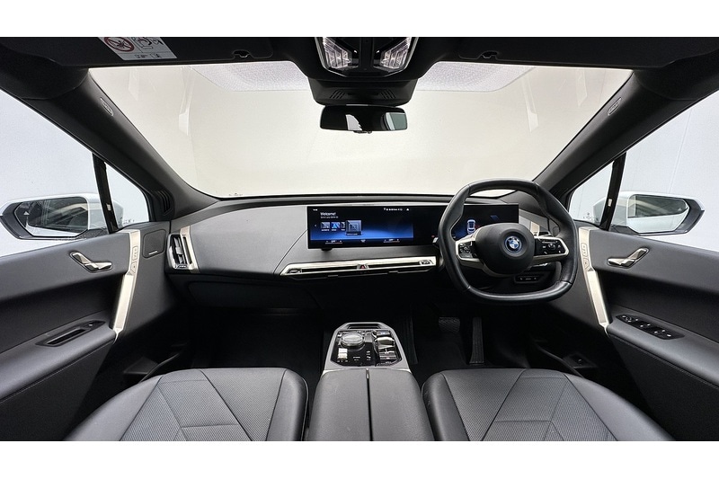 Used BMW iX 2022 for sale - 77622072: Photo 2