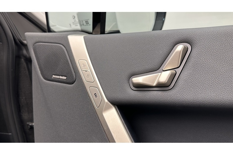 Used BMW iX 2022 for sale - 77622072: Photo 34