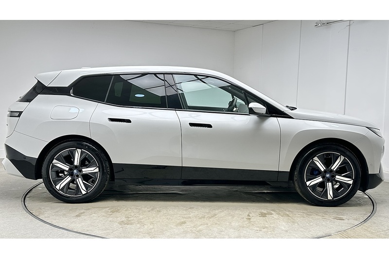 Used BMW iX 2022 for sale - 77622072: Photo 5