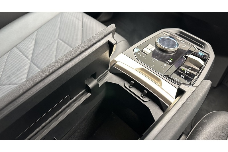 Used BMW iX 2022 for sale - 77622072: Photo 55