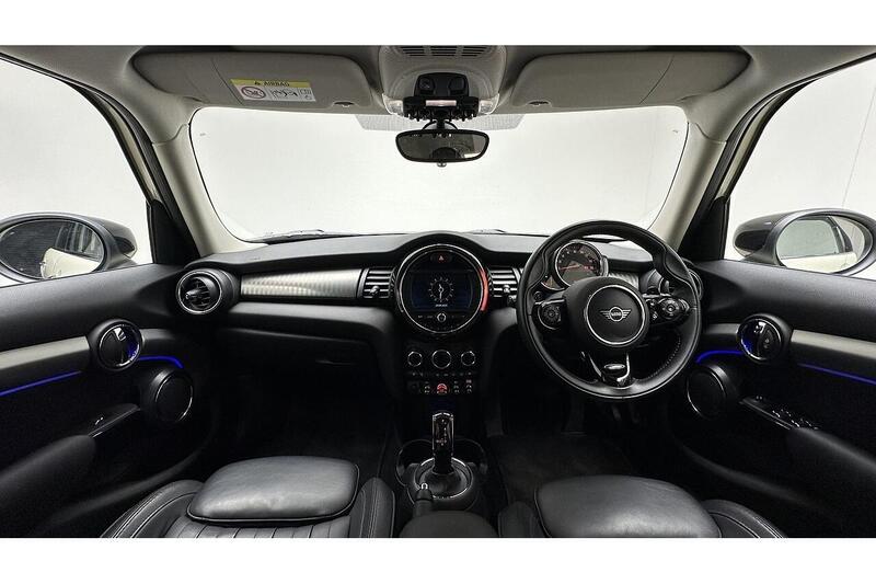 Used MINI Hatch 2020 for sale - 76784509: Photo 2