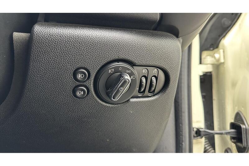 Used MINI Hatch 2020 for sale - 76784509: Photo 35