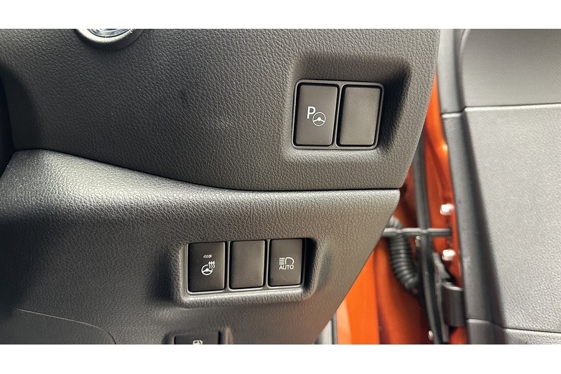 Used Toyota C-HR 2020 for sale - 78083718: Photo 34