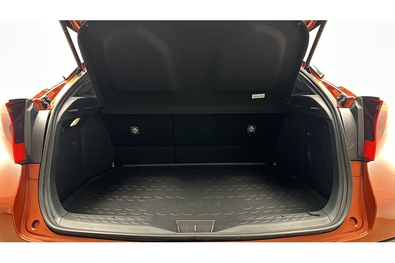 Used Toyota C-HR 2020 for sale - 78083718: Photo 48