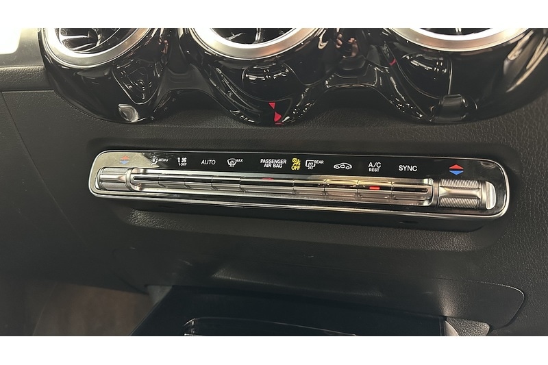 Used Mercedes-Benz GLB 2021 for sale - 77080623: Photo 46