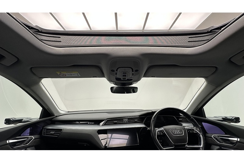 Used Audi e-tron 2019 for sale - 77012260: Photo 2