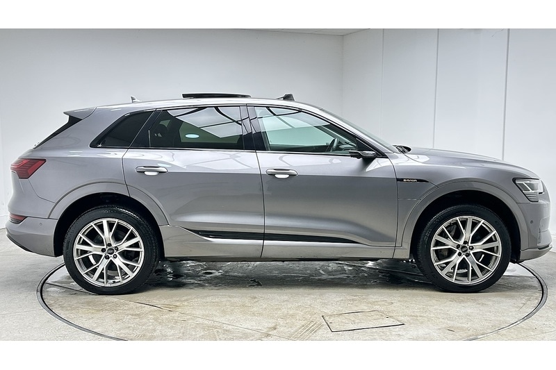 Used Audi e-tron 2019 for sale - 77012260: Photo 5